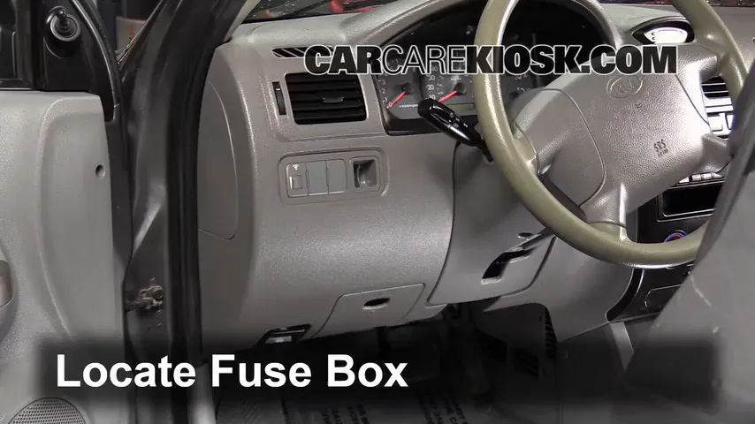 2004 Kia Rio 1.6L 4 Cyl. Fuse (Interior) Replace